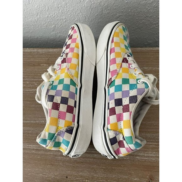 VANS KIDS COLORFUL CHECKERED RAINBOW SQUARES LOW TOP LACE UP SNEAKERS SIZE 2.0 - Picture 6 of 6